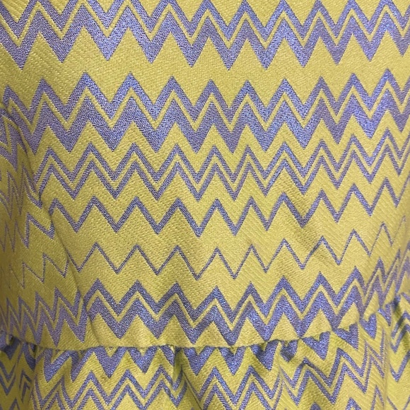 Romeo + Juliet Couture Dress - Picture 2 of 6